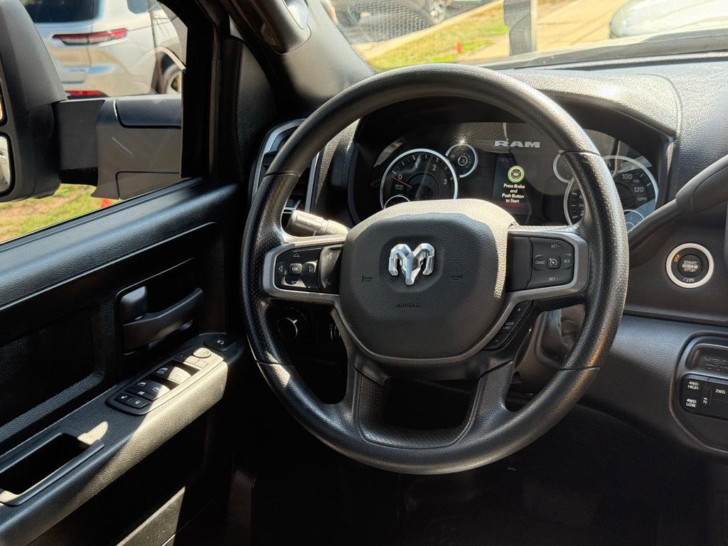 Ram 5500 Chassis Cab Vehicle Full-screen Gallery Image 10