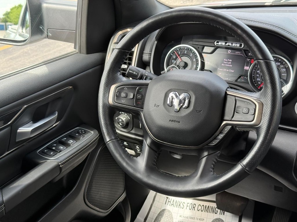 Ram 1500 Vehicle Full-screen Gallery Image 11