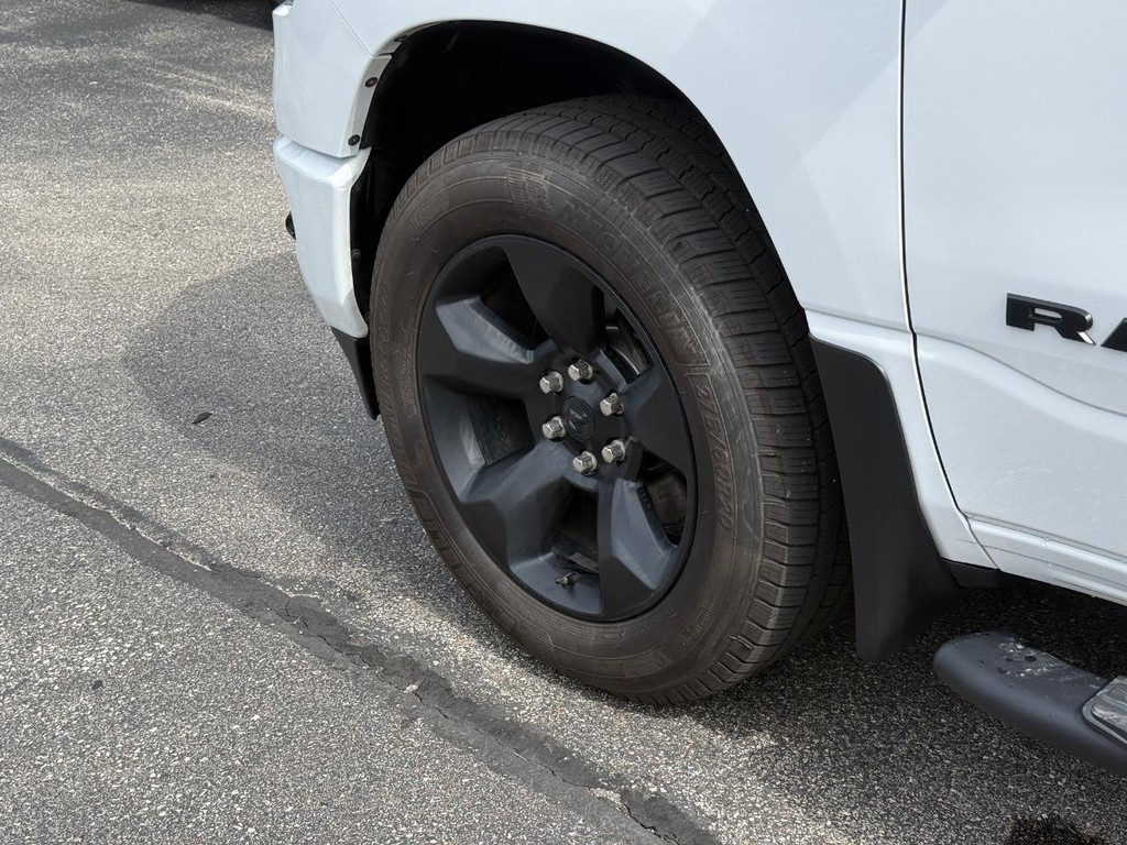 Ram 1500 Vehicle Full-screen Gallery Image 14