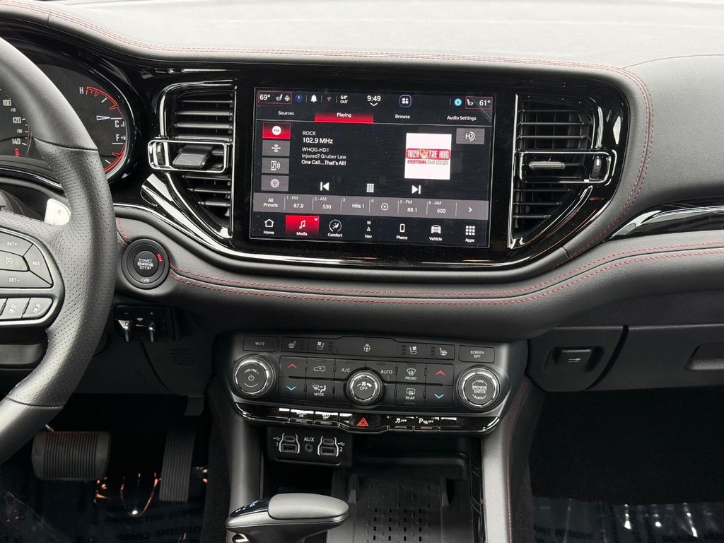 Dodge Durango Vehicle Full-screen Gallery Image 10