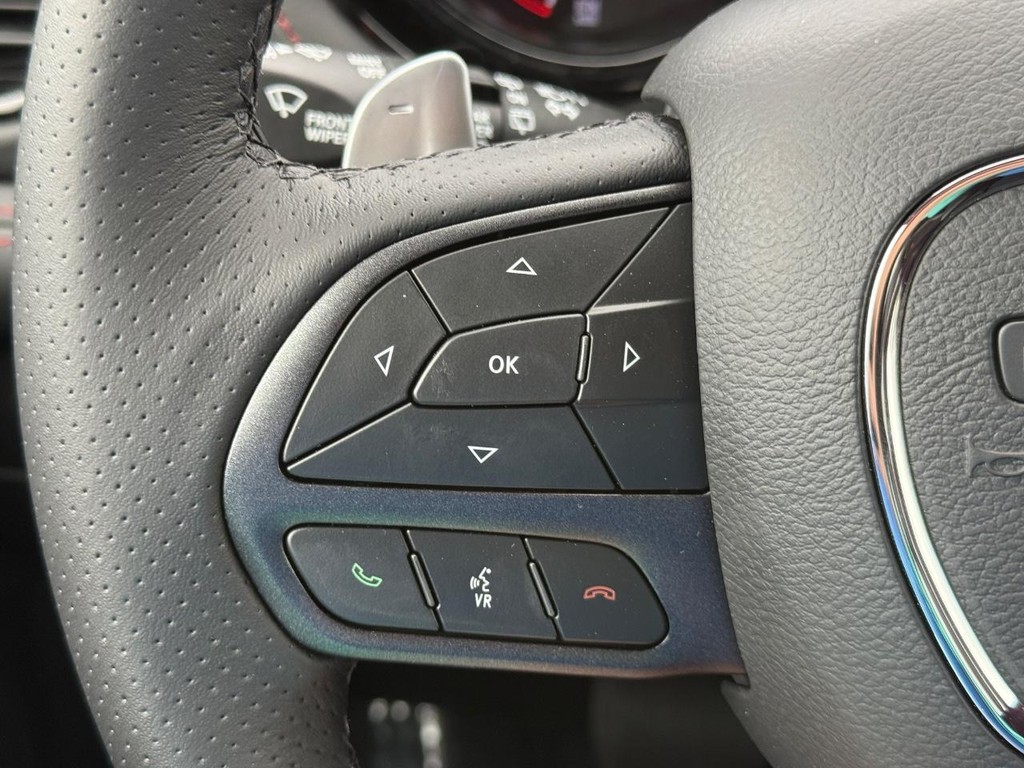 Dodge Durango Vehicle Full-screen Gallery Image 15