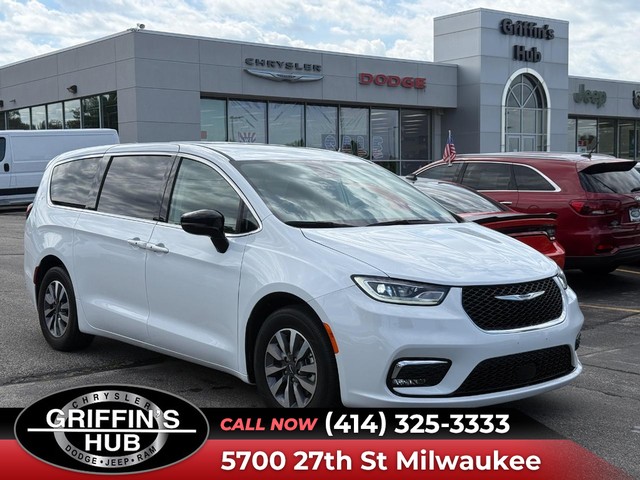more details - chrysler pacifica