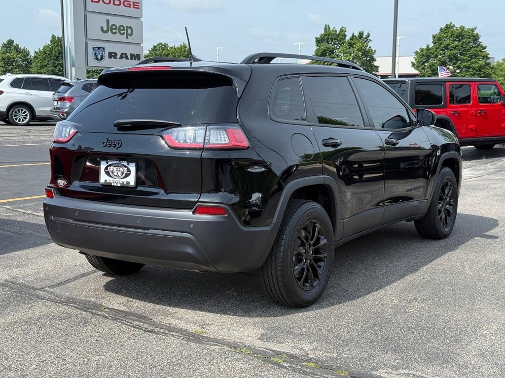 Jeep Cherokee Vehicle Full-screen Gallery Image 03