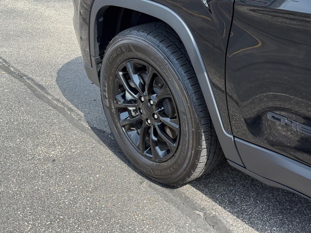 Jeep Cherokee Vehicle Full-screen Gallery Image 14