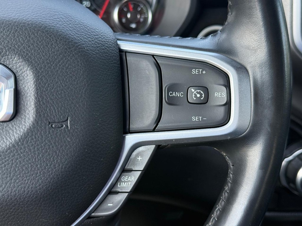 Ram 1500 Vehicle Full-screen Gallery Image 14