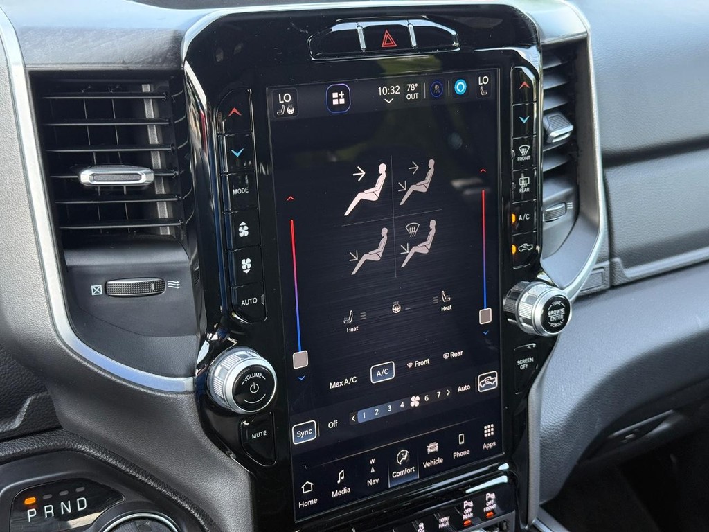 Ram 1500 Vehicle Full-screen Gallery Image 17