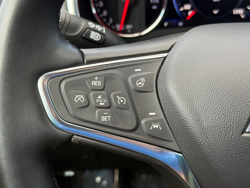 Chevrolet Malibu Vehicle Full-screen Gallery Image 14