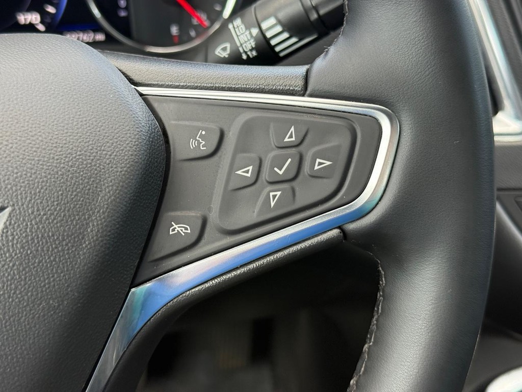 Chevrolet Malibu Vehicle Full-screen Gallery Image 15
