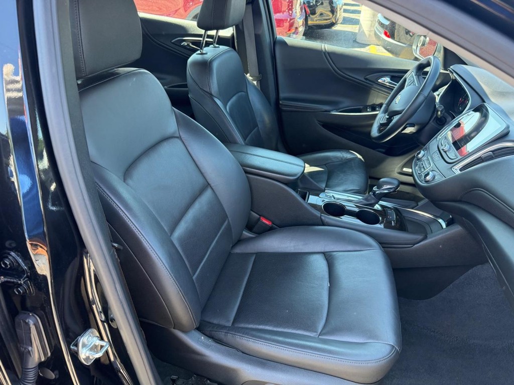 Chevrolet Malibu Vehicle Full-screen Gallery Image 06
