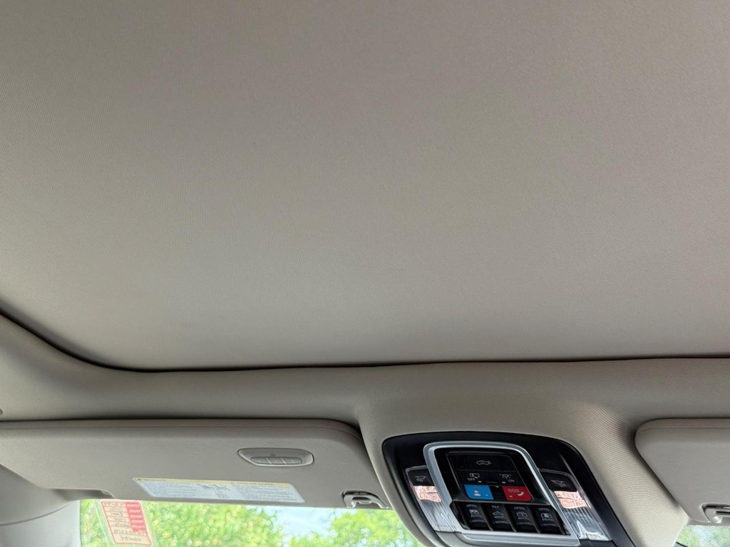 Ram 1500 Vehicle Full-screen Gallery Image 10