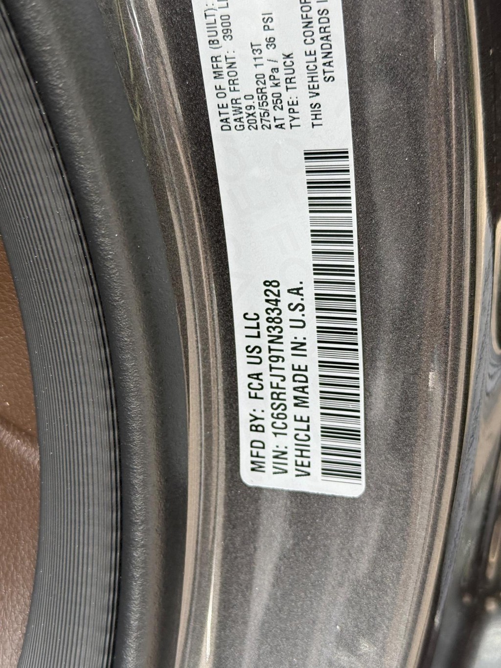 Ram 1500 Vehicle Full-screen Gallery Image 21