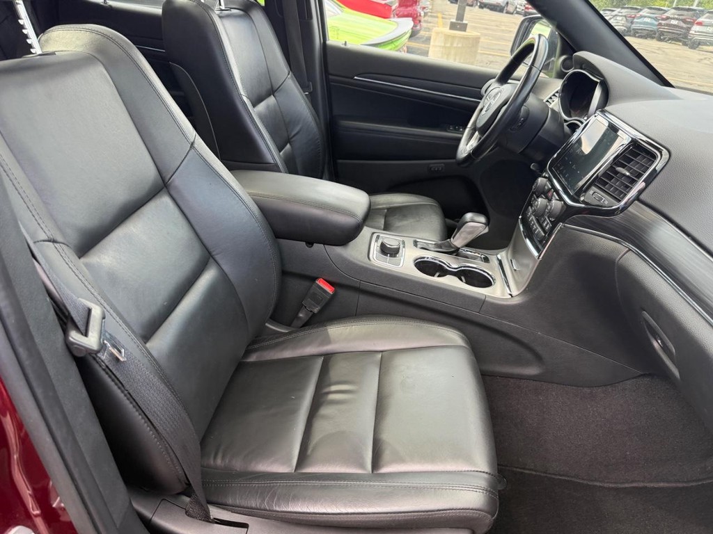Jeep Grand Cherokee WK Vehicle Full-screen Gallery Image 06