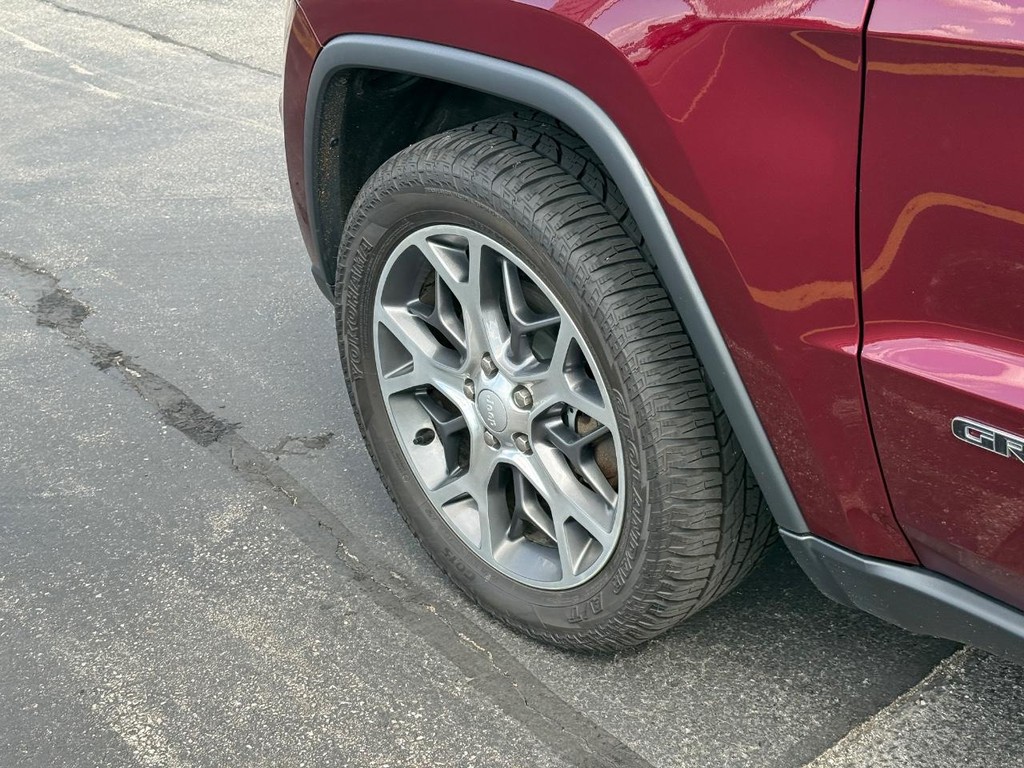 Jeep Grand Cherokee WK Vehicle Full-screen Gallery Image 13
