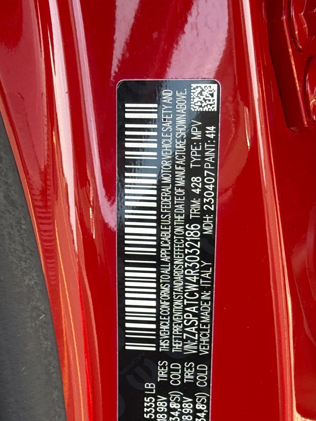 Alfa Romeo Tonale Vehicle Full-screen Gallery Image 21