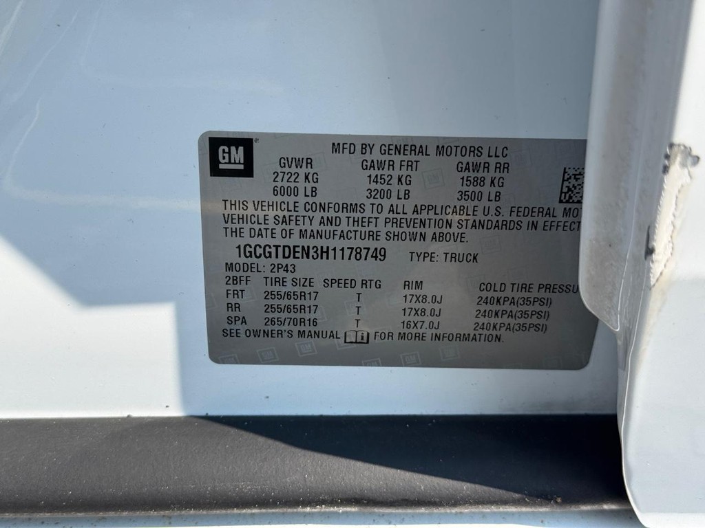 Chevrolet Colorado Vehicle Full-screen Gallery Image 21