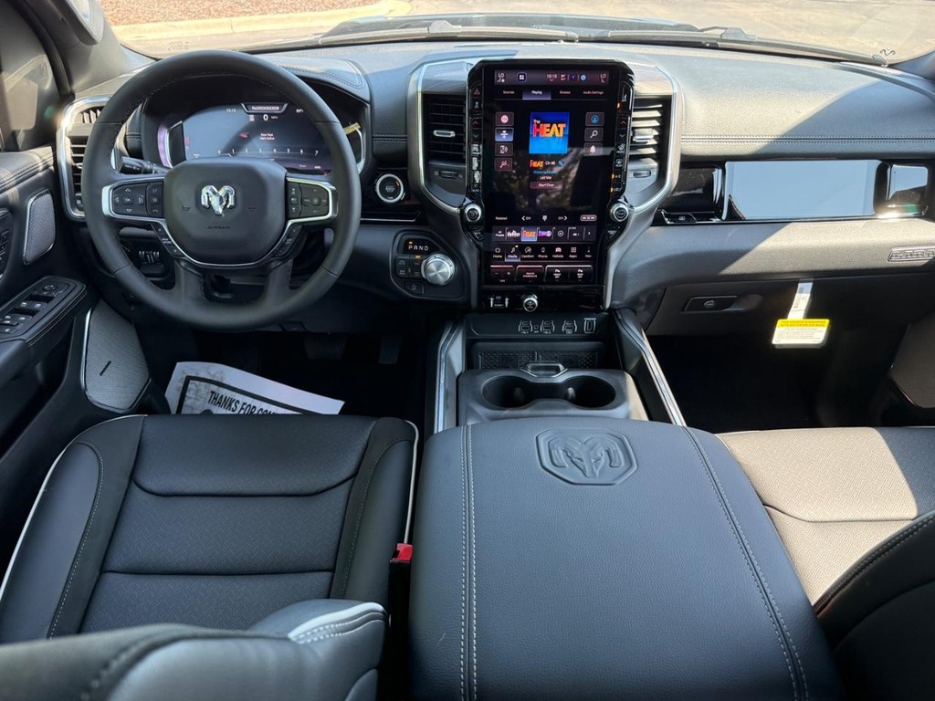 Ram 1500 Vehicle Full-screen Gallery Image 07