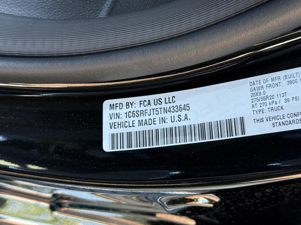 Ram 1500 Vehicle Full-screen Gallery Image 20