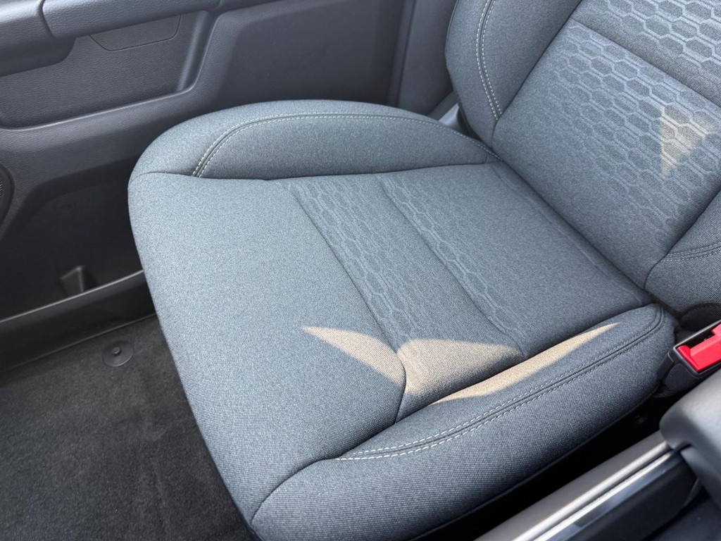 Ram 1500 Vehicle Full-screen Gallery Image 18