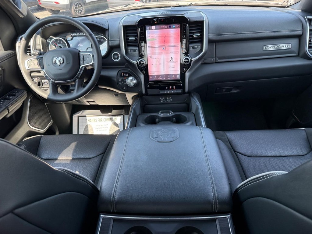 Ram 1500 Vehicle Full-screen Gallery Image 08