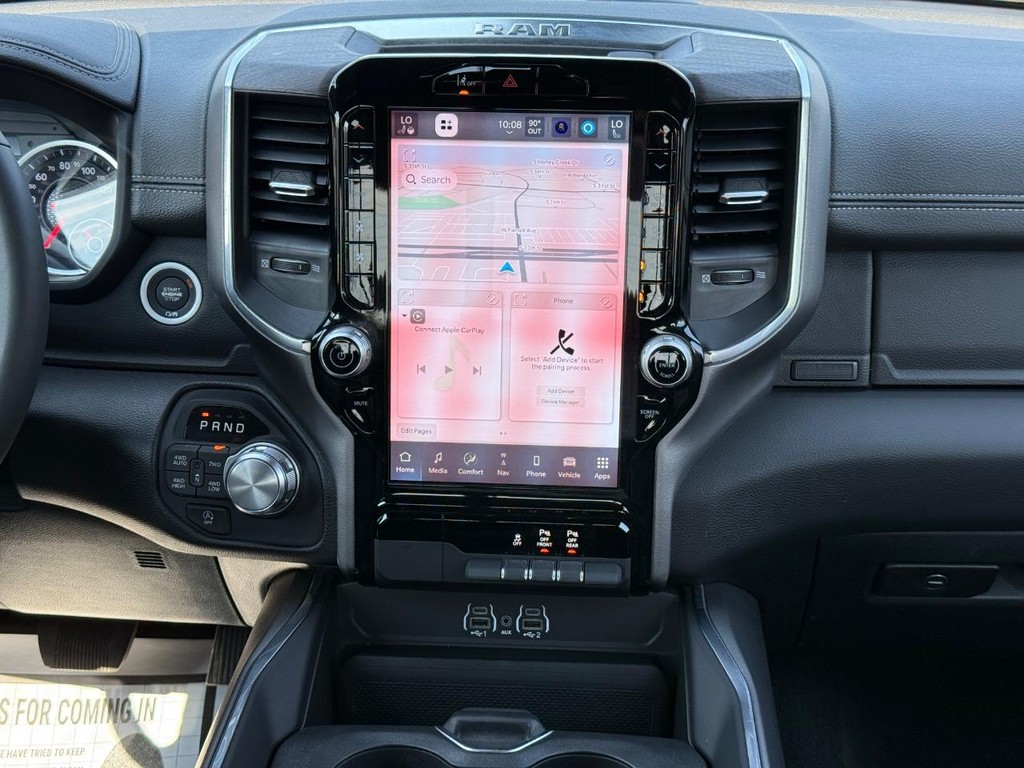 Ram 1500 Vehicle Full-screen Gallery Image 09