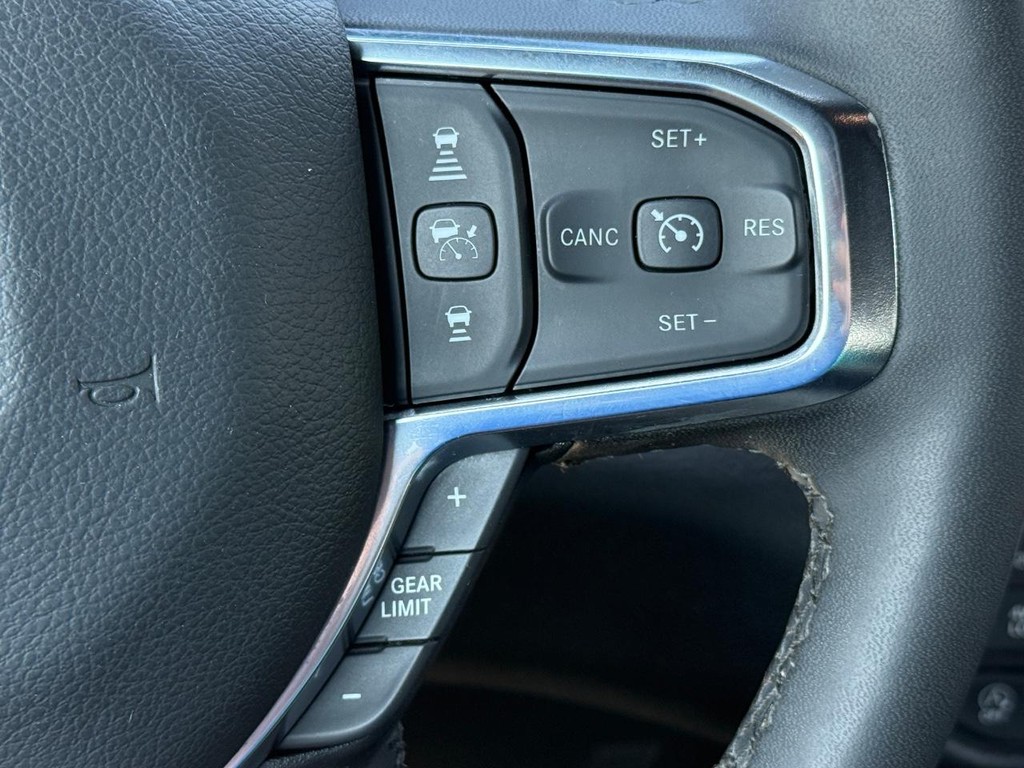 Ram 1500 Vehicle Full-screen Gallery Image 15