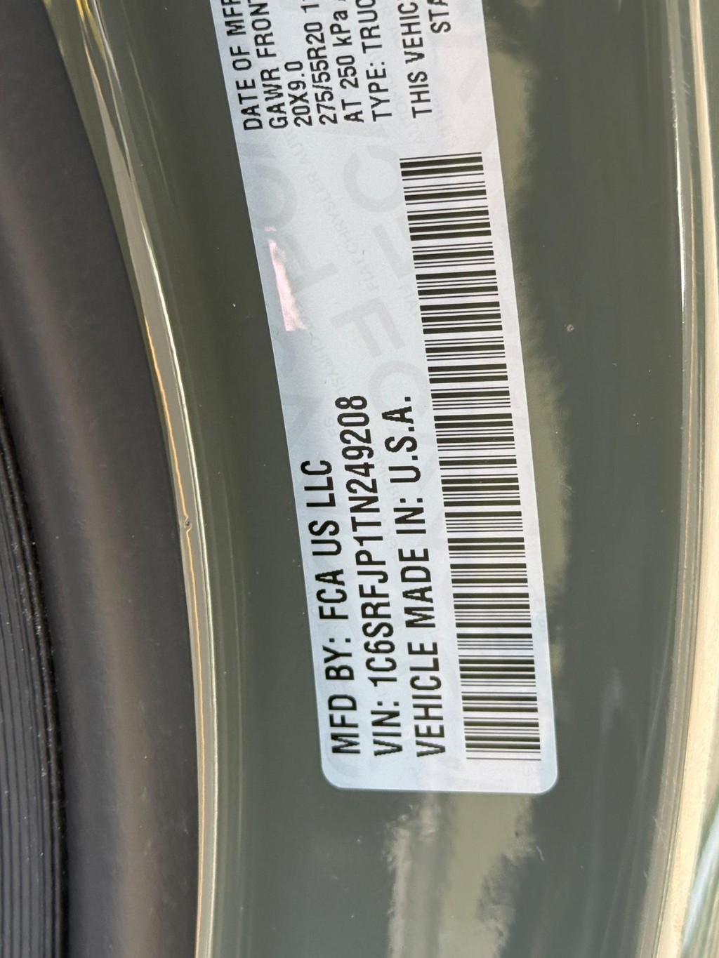 Ram 1500 Vehicle Full-screen Gallery Image 21