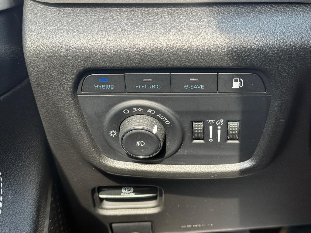 Jeep Grand Cherokee 4xe Vehicle Full-screen Gallery Image 20
