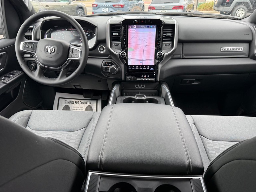 Ram 1500 Vehicle Full-screen Gallery Image 08