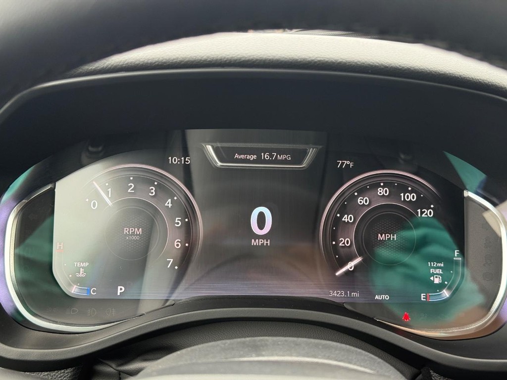 Ram 1500 Vehicle Full-screen Gallery Image 17