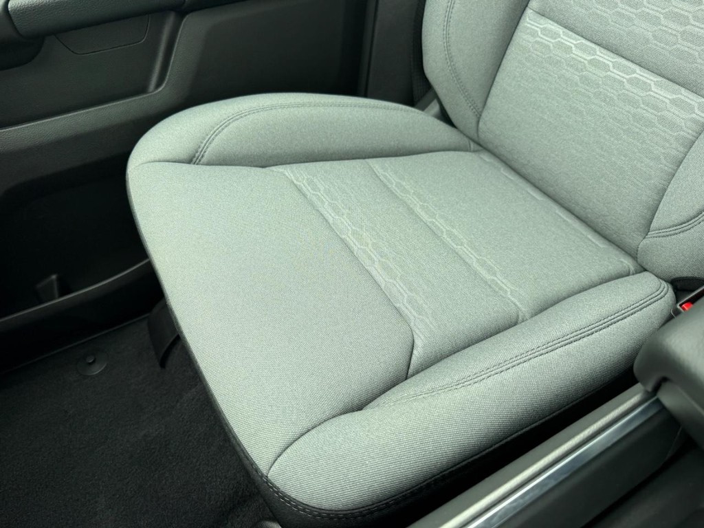 Ram 1500 Vehicle Full-screen Gallery Image 20