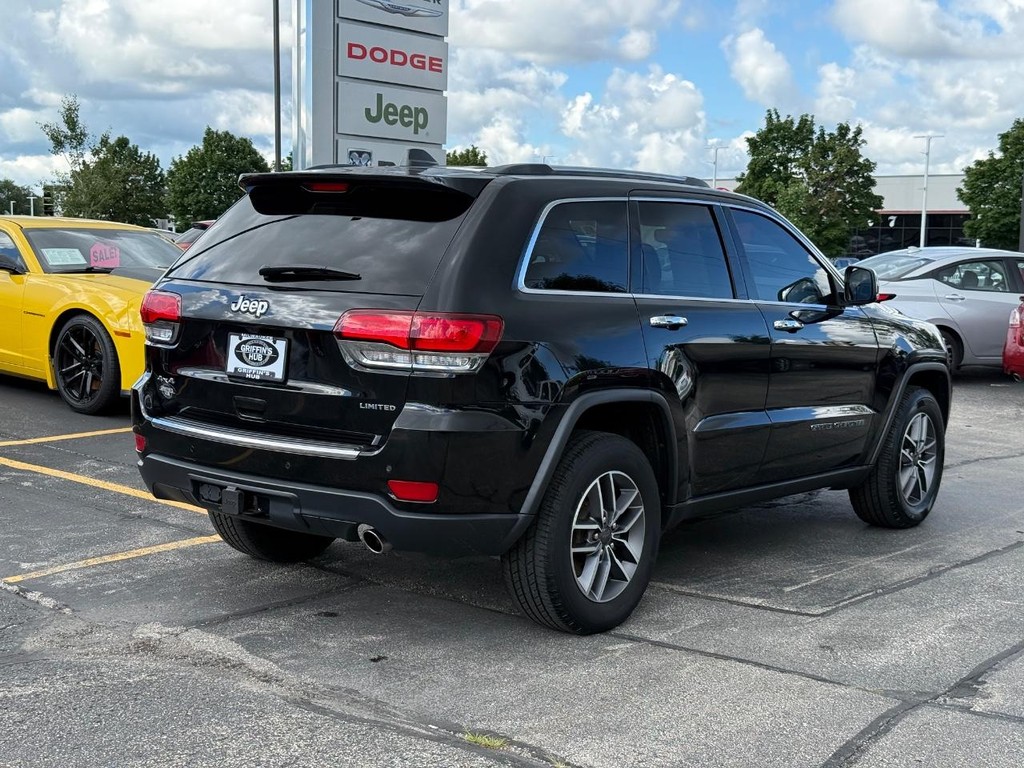 Jeep Grand Cherokee Vehicle Full-screen Gallery Image 03