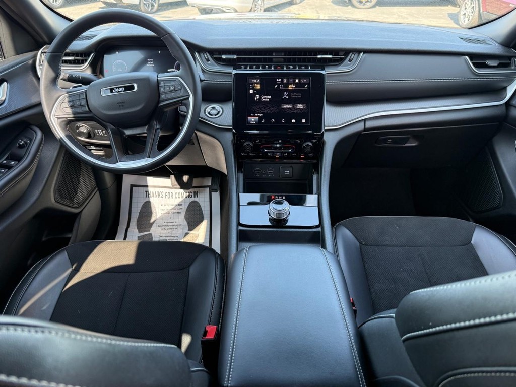 Jeep Grand Cherokee Vehicle Full-screen Gallery Image 08