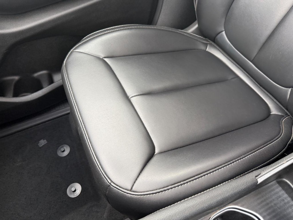 Jeep Grand Cherokee 4xe Vehicle Full-screen Gallery Image 19