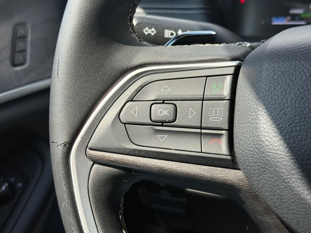 Jeep Grand Cherokee 4xe Vehicle Full-screen Gallery Image 15