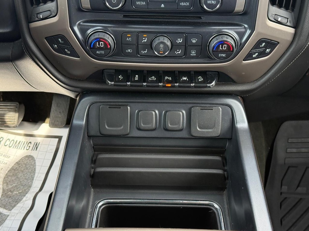 GMC Sierra 1500 Vehicle Full-screen Gallery Image 10