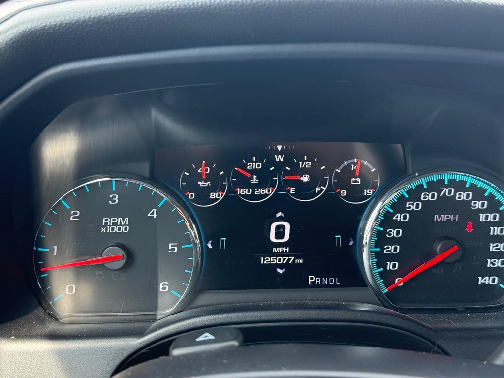 GMC Sierra 1500 Vehicle Full-screen Gallery Image 16