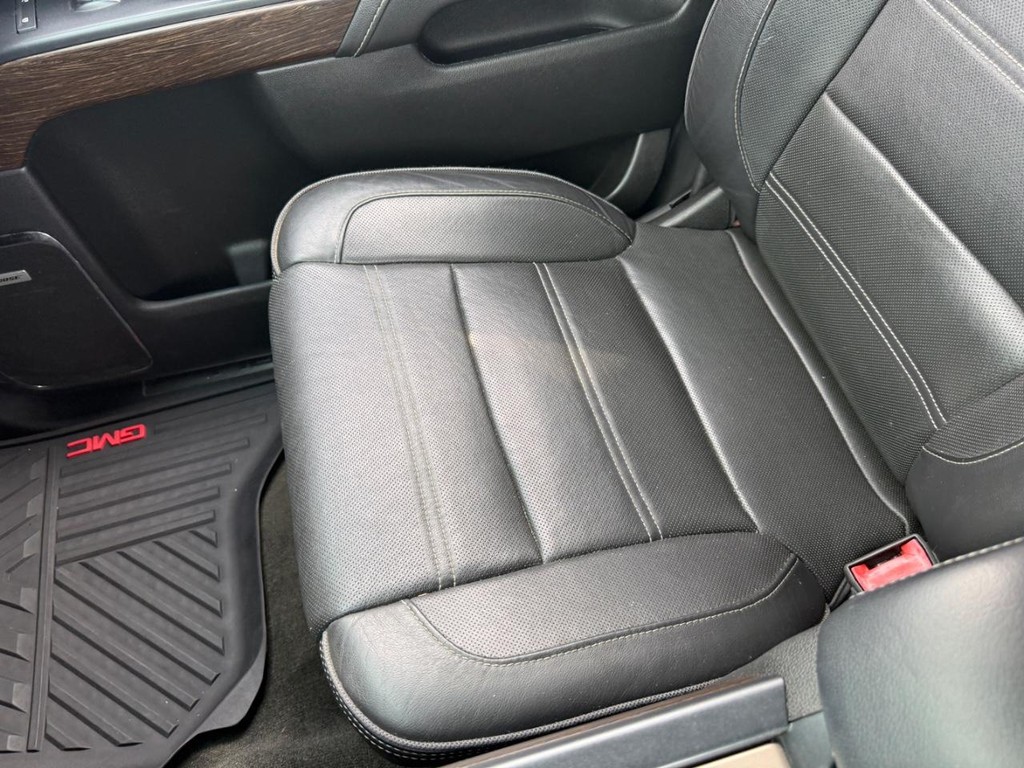 GMC Sierra 1500 Vehicle Full-screen Gallery Image 19