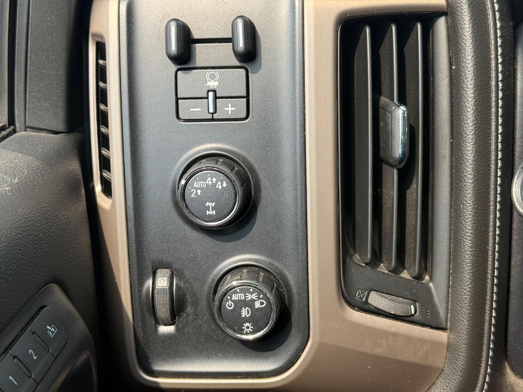 GMC Sierra 1500 Vehicle Full-screen Gallery Image 20