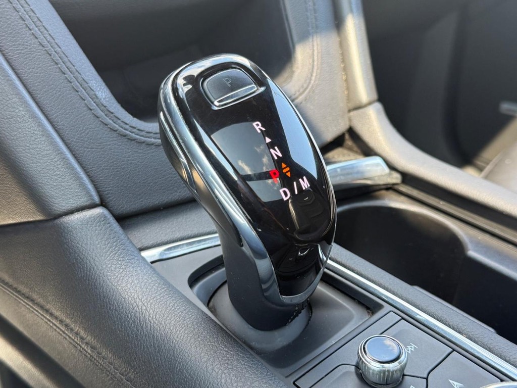 Cadillac XT6 Vehicle Full-screen Gallery Image 20