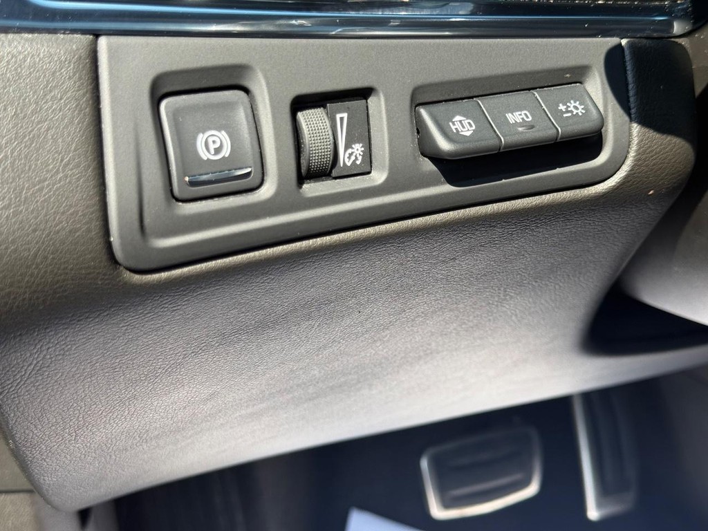 Cadillac XT6 Vehicle Full-screen Gallery Image 22