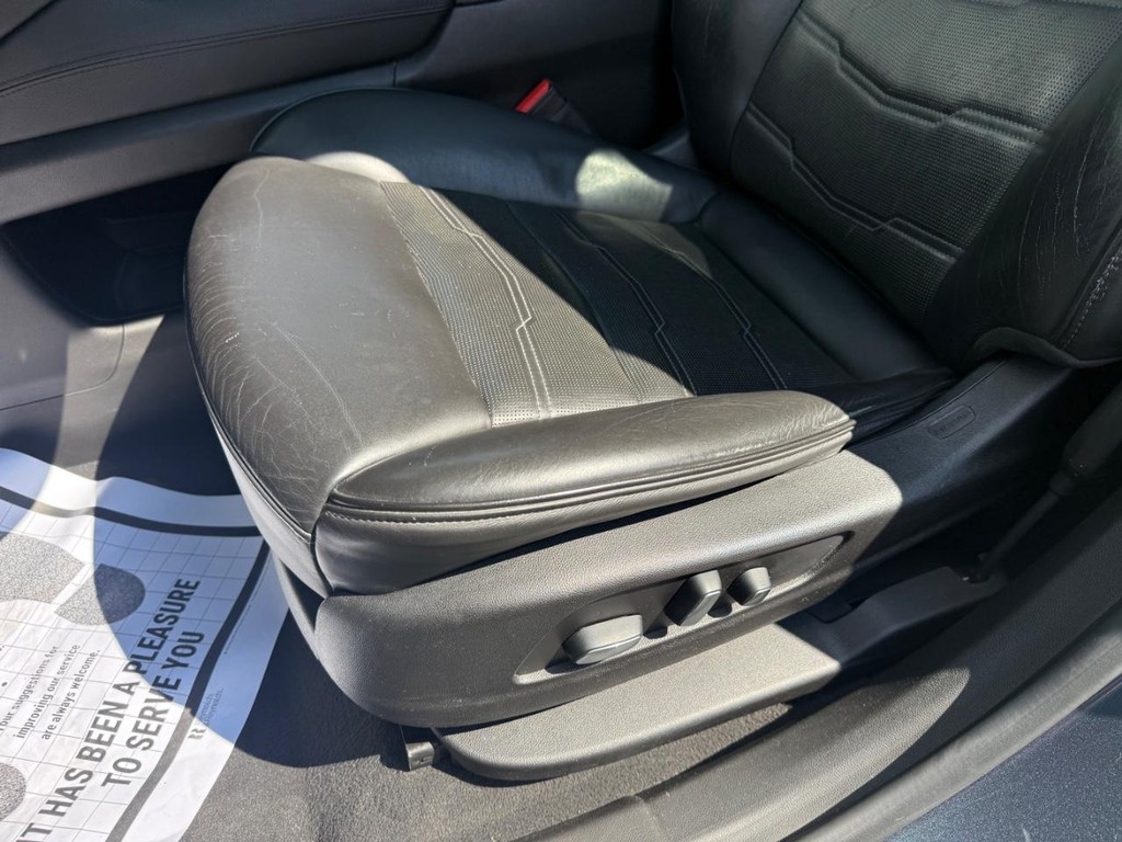 Cadillac XT6 Vehicle Full-screen Gallery Image 23