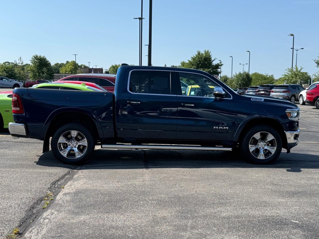 Ram 1500 Vehicle Full-screen Gallery Image 02