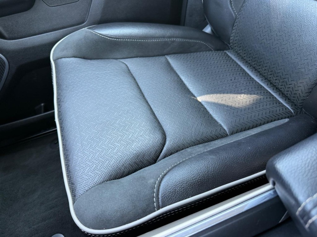 Ram 1500 Vehicle Full-screen Gallery Image 19