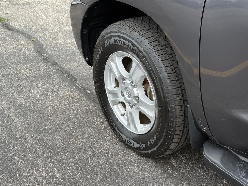 Toyota Sequoia Vehicle Full-screen Gallery Image 13