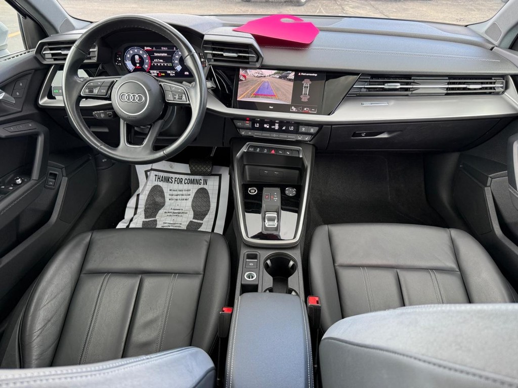 Audi A3 Vehicle Full-screen Gallery Image 08