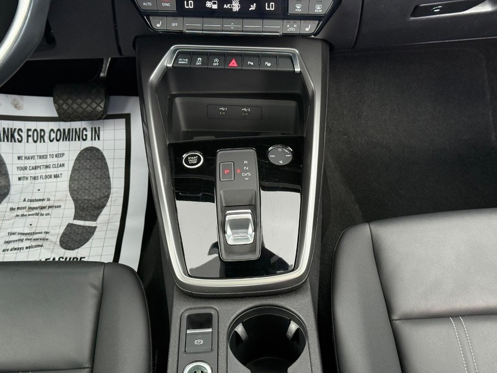 Audi A3 Vehicle Full-screen Gallery Image 10