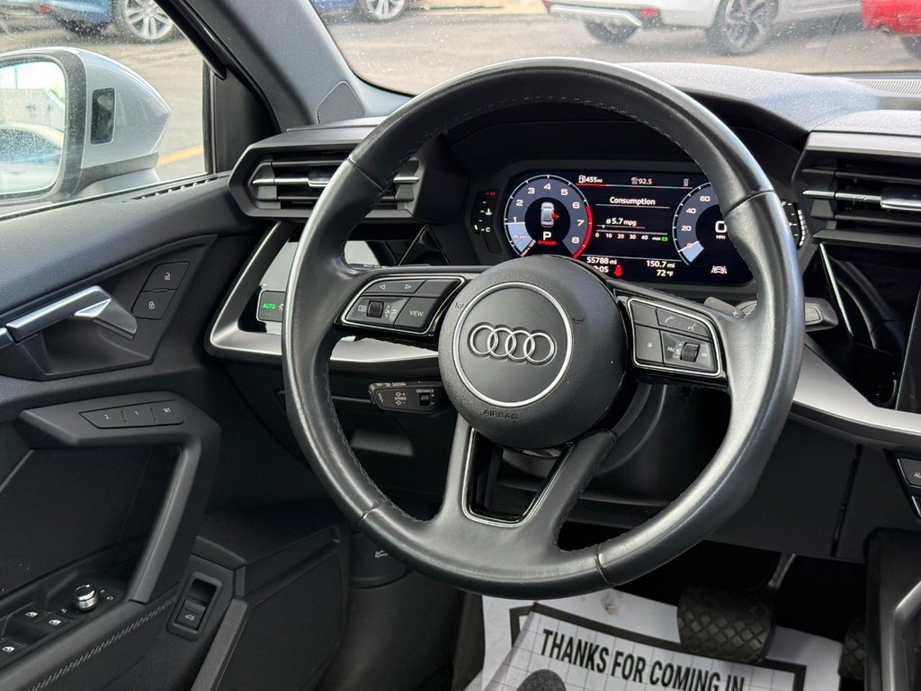 Audi A3 Vehicle Full-screen Gallery Image 11