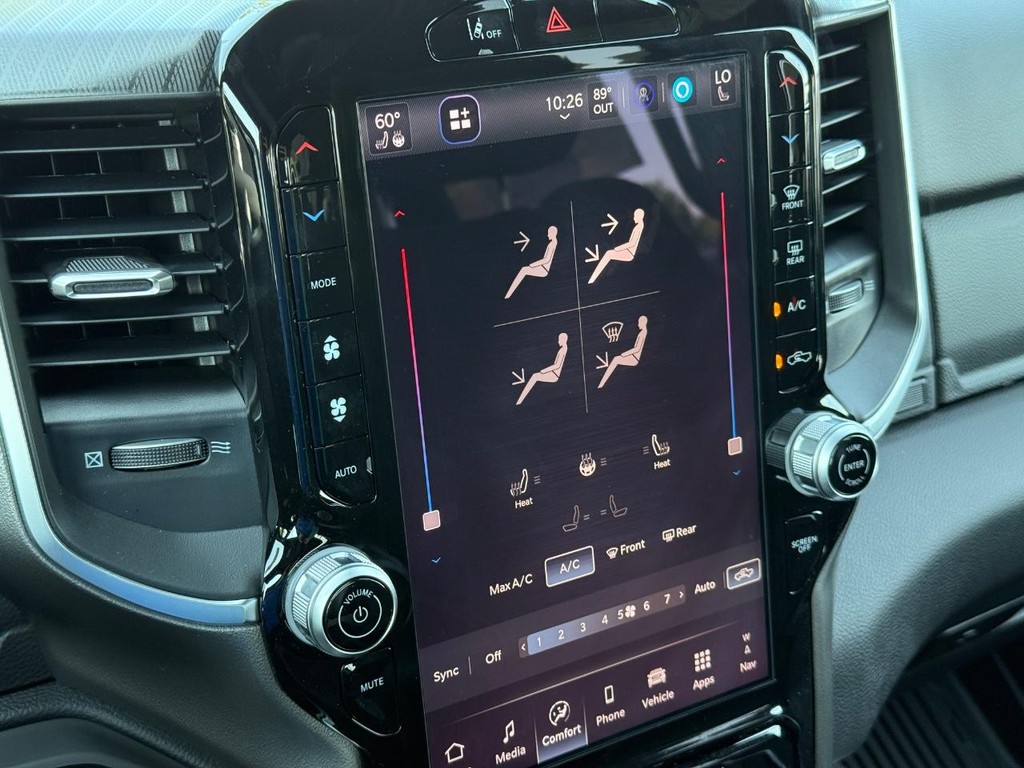 Ram 1500 Vehicle Full-screen Gallery Image 18