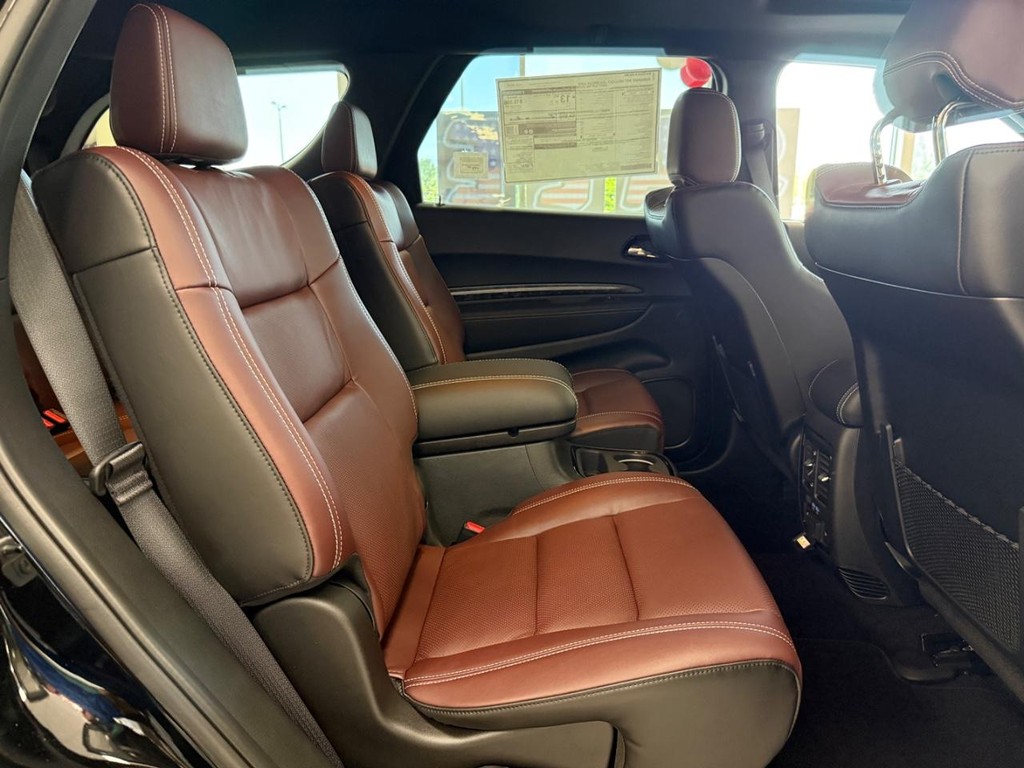 Dodge Durango Vehicle Full-screen Gallery Image 07
