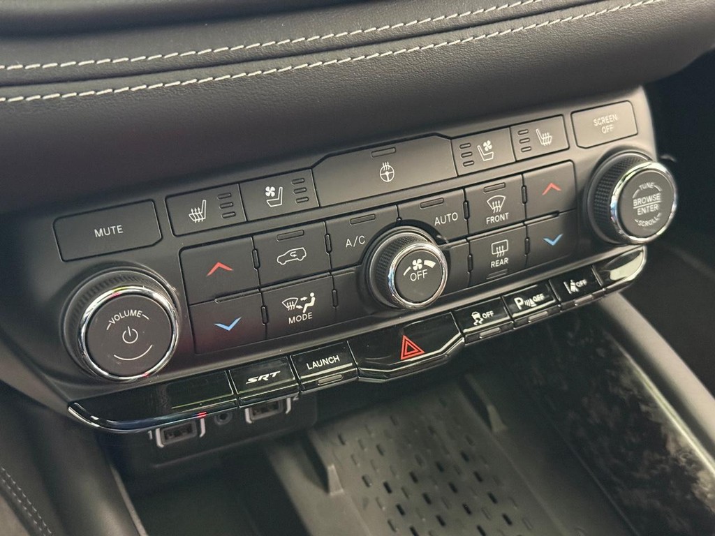 Dodge Durango Vehicle Full-screen Gallery Image 20